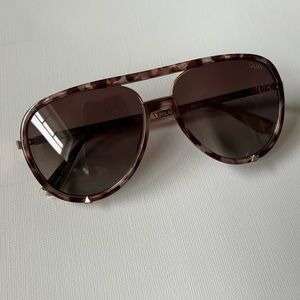 QUAY Australia sunglasses